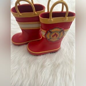 Boys boots